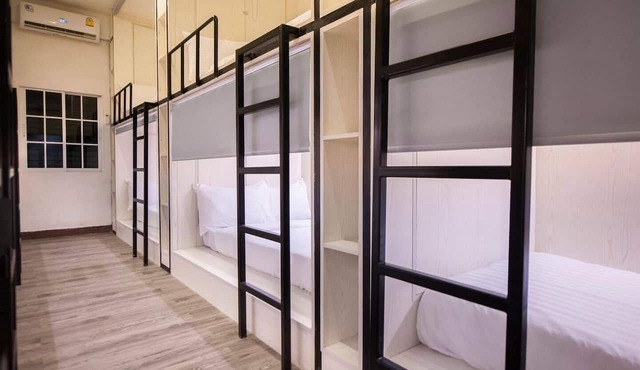 comfy crib hostel in Bangkok
