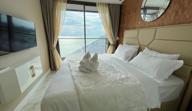 Copacabana Jomtien Beach Condo in Pattaya