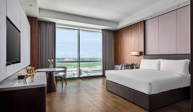 Crowne Plaza Phnom Penh by IHG in Phnom Penh
