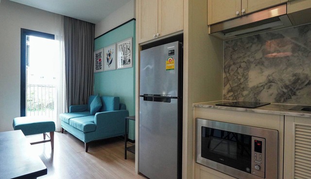 Dlux Condominium