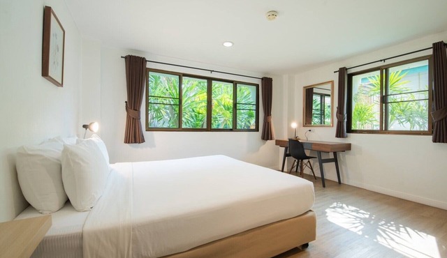 Dolphin Bay Beach Resort