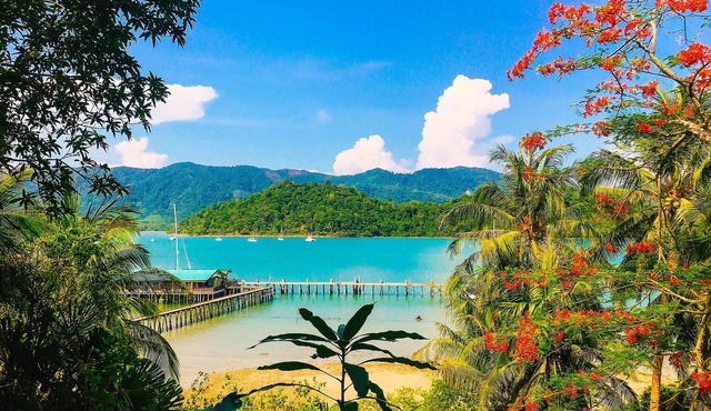 Dream villa in the picturesque Salak Phet Bay in the southeast of Koh Chang.