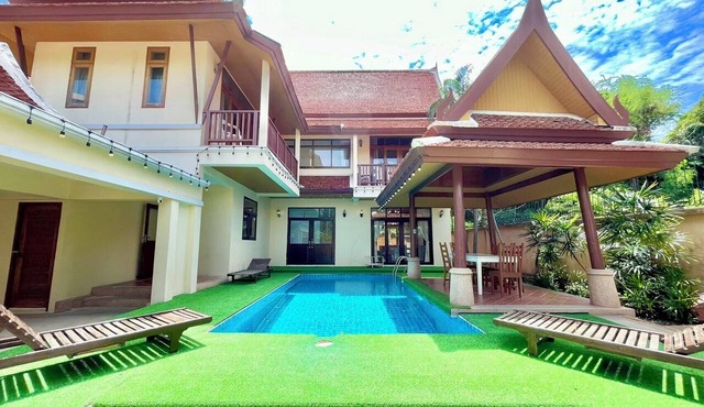 Fantastic 4-bedroom house in peaceful Muang Pattaya 456/74