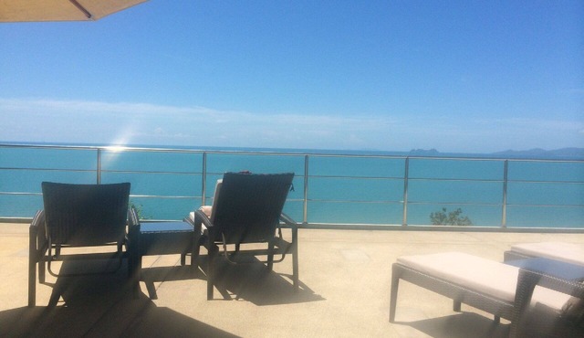 Fantastic villa by the sea