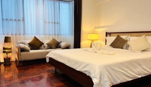 Four-bedroom, five-bathroom villa /BTS /High-speed WiFi/free parking space