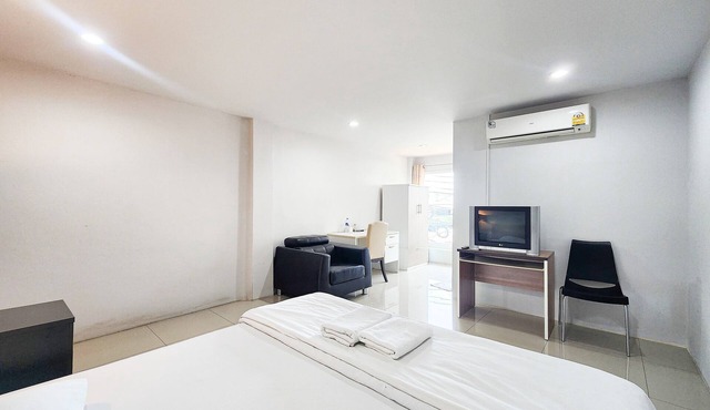 Freesia Guesthouse Suvarnabhumi