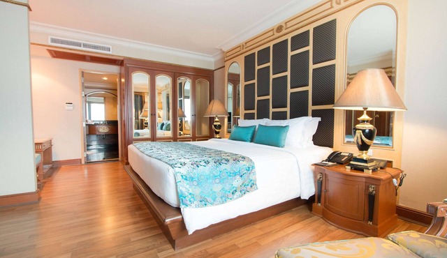Golden Tulip Sovereign Hotel Bangkok