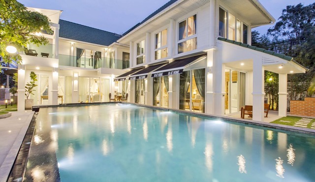 Hi At Home - 5BR Stylish Villa in Pattaya