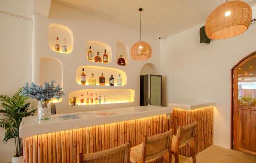 Hi Sea Hostel - Boutique Style in Center, 15 min Walk from Pier in Ko Pha-ngan