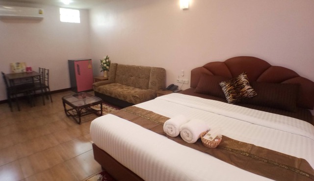 Hi Tech Resort