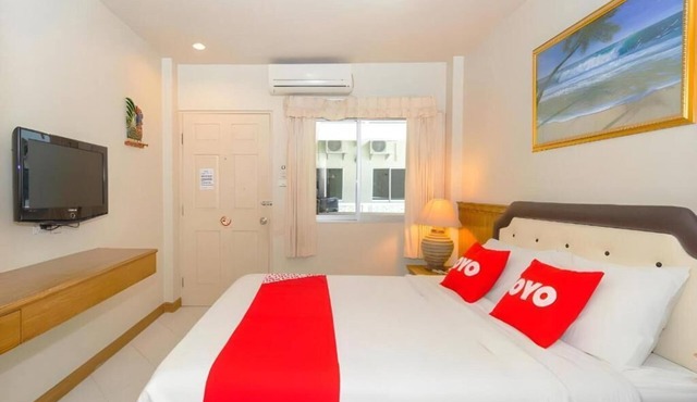 Highway Hotel in Hua Hin