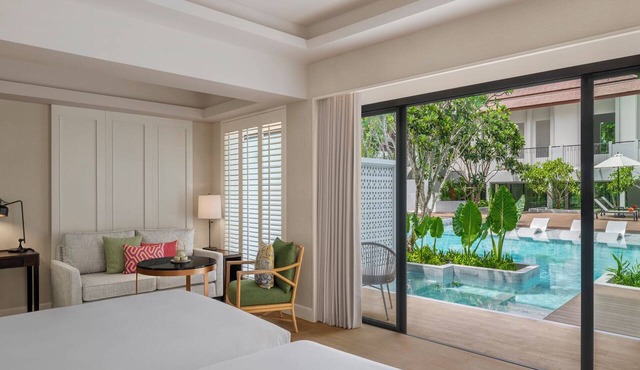 Kahavadi Chiang Rai, Curio Collection By Hilton