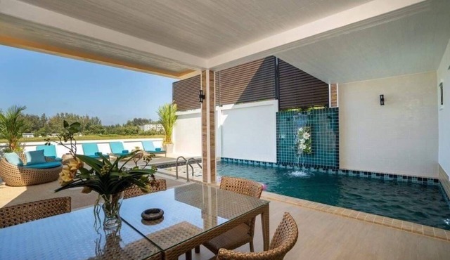 Khanitha Private Villas Bangtao