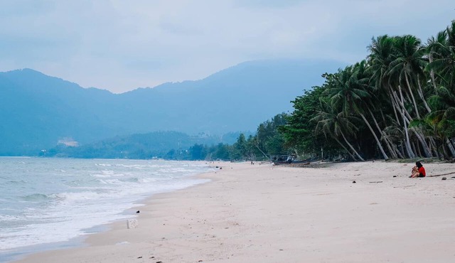 Khanom Golden Beach Hotel in Khanom