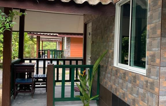 Krua Chehe Resort ครัวเจ๊ะเห รีสอร์ท in Ban Khok Muang