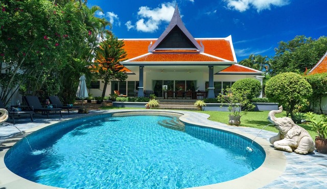 LA ROMANEE INFINITY - Large 3 BR Villa