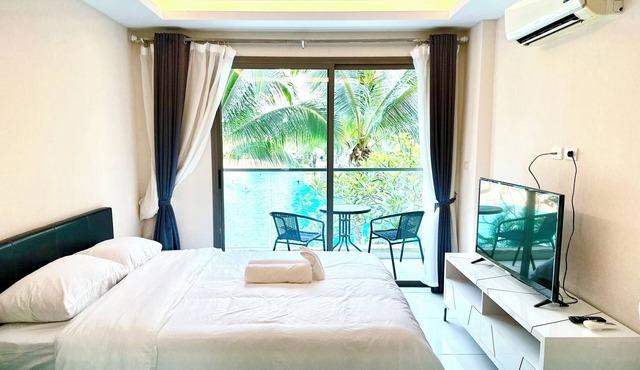 Laguna Beach Resort 3 Pool View Studio in Pattaya City