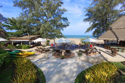 Lanta Castaway Beach Resort in Ko Lanta