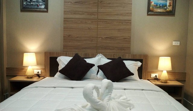 Little Bear Guesthouse and Restaurant in Hat Yai