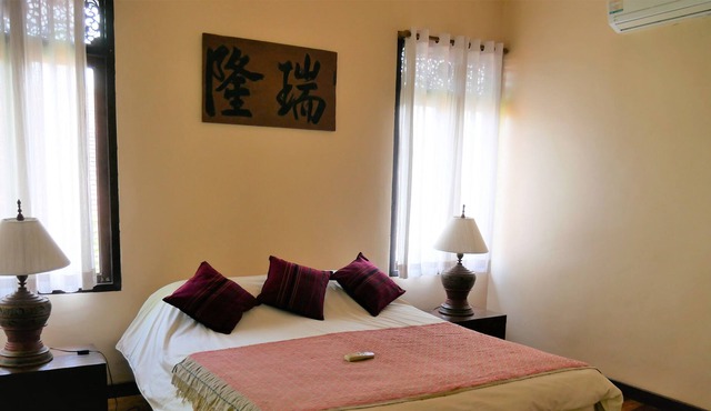 Maison De Sukhothai