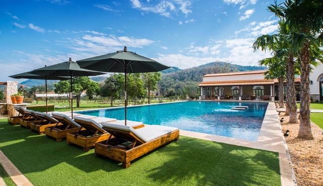 Mela Garden Retreat Cottage