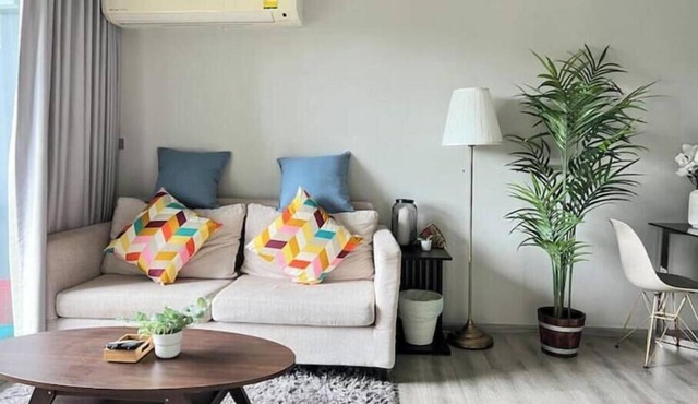 Modern & Cozy 2-Bedroom Apartment Near BTS Bearing Station and International Schools
