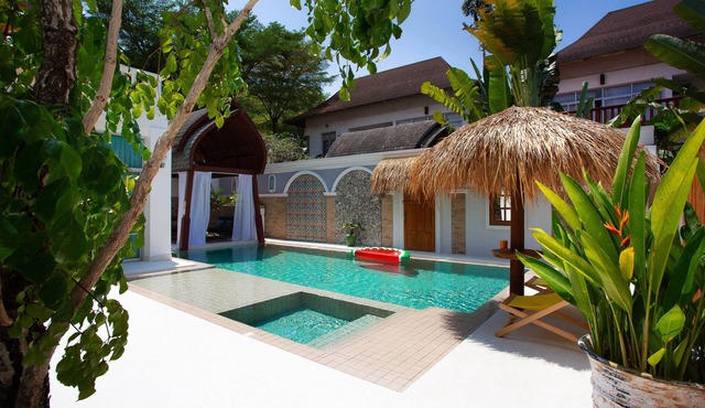 Nagawari Art Maldives BBQ Pattaya Villa