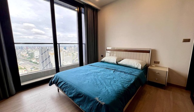 Near RCA w/Skyview, Pool, Gym & 5m to MRT