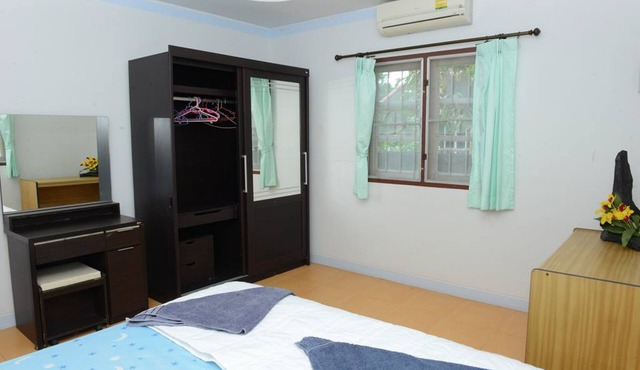 New Sunrise Village Maenam Beach in Koh Samui