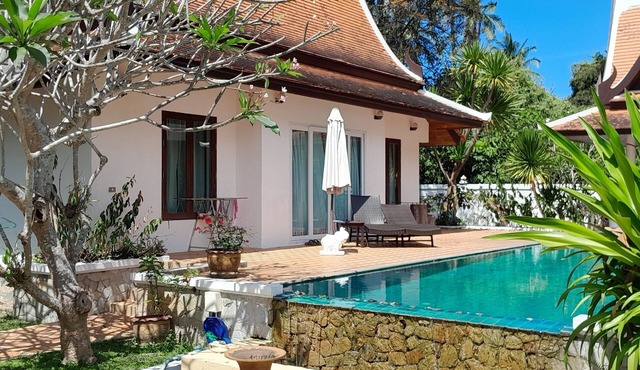 Onsuite Master bedroom bungalow with AC in adorable Ban Tai,Maenam, Koh Samui in koh samui/ Maenam