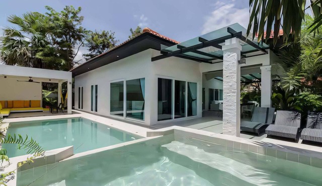 Orchid Paradise Homes OPV 03 in Tambon Hua Hin