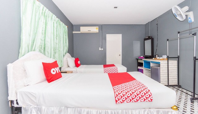 OYO 712 Baandin Resort