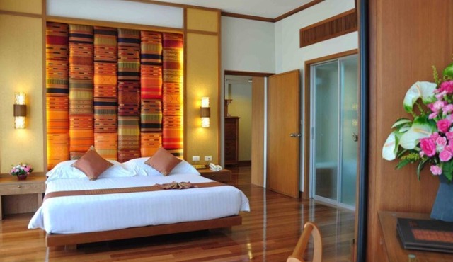 Paradise Suite Room, Partial Seaview #09