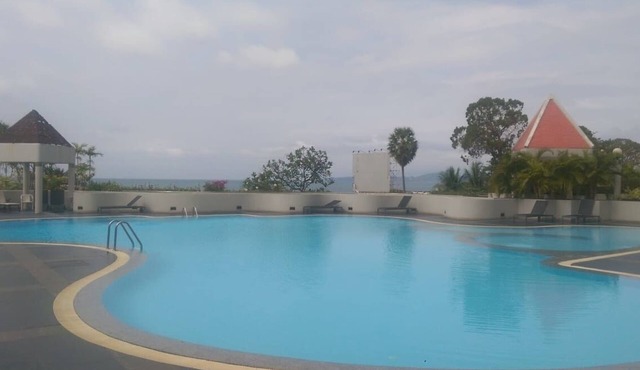Pattaya Jomthein 2 Bed Front Line Beach Apartment