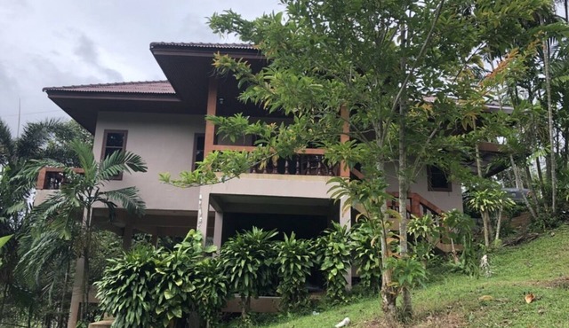 Peaceful vacation house near Patong beach