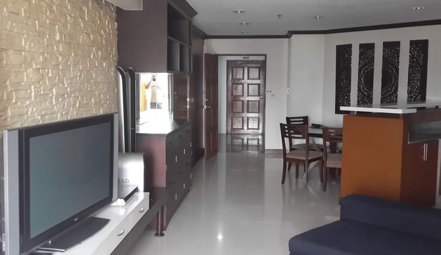 Ploenchit Superb Location, 86sqm, nearby Bumrungrad Hospital - minimum 30 days