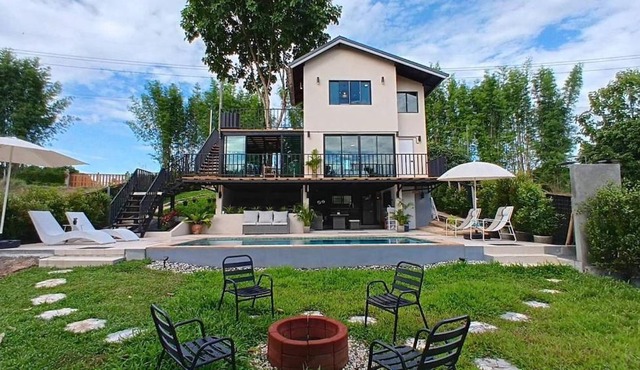 Pola Treehouse & Private Pool Surrounded by Nature, Mae Rim in Ban San Khayom
