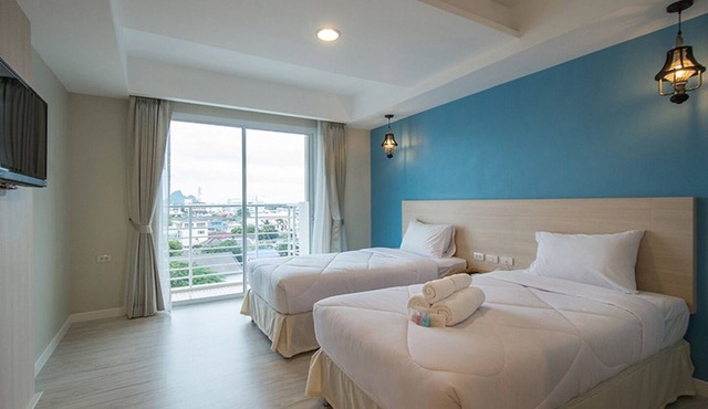 Prachuap Grand Hotel in Prachuap Khiri Khan