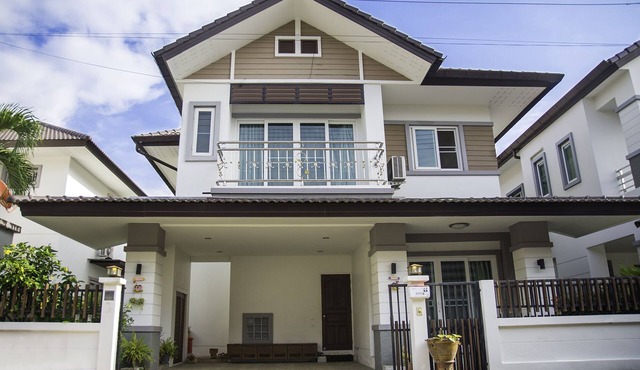 Private BigHouse nearAirport,Culturestreet&oldtown