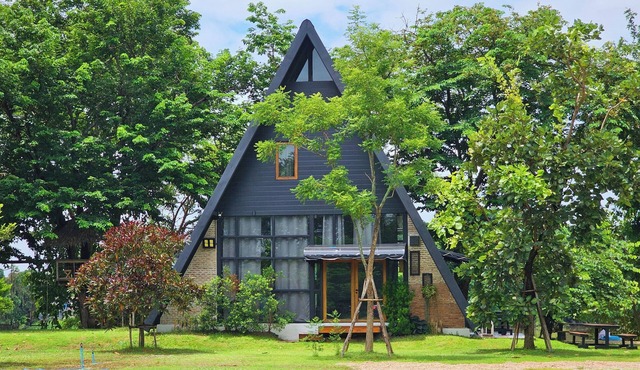 Private Riverside Glamping Retreat
