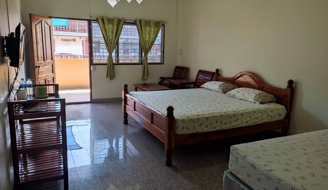 Pueng Luang Hotel