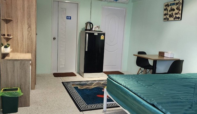 Quiet and Cozy Apartment 2 with Free WiFi