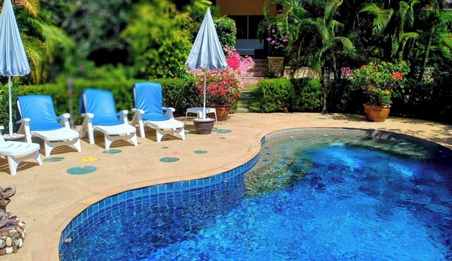Rare tropical paradise ! luxury 3BR villa, pool&jacuzzi, 1 600 m2 garden, Dream