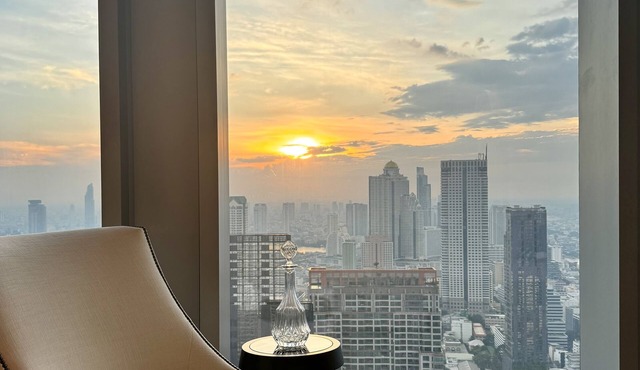 Ritz Carlton Residences level 52nd! Breathtaking view! in Krung Thep Maha Nakhon