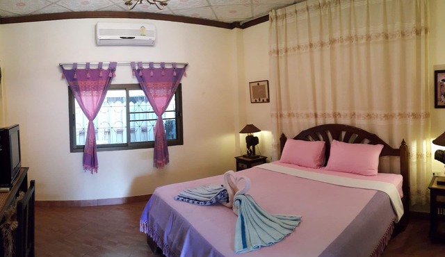 Room bali 21 - 1 Double bed with half-board and daily outings included