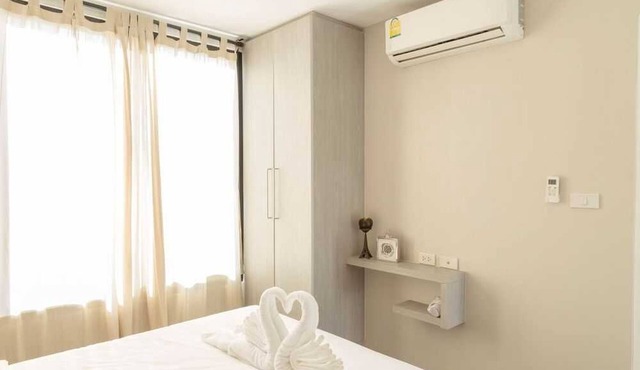 RQ Bangkok Sukhumvit 107 by Collection O