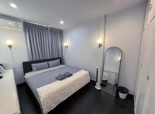 Single house 4BR parking and kitchen in Sukhumvit49-1