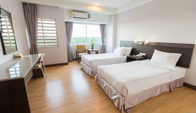 Sinkiat Buri Hotel