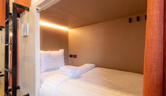 Social Pod Khao San Hostel in Bangkok