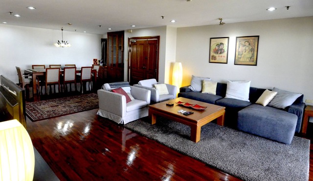 SPACIOUS 3BR APT in the Heart of Bangkok